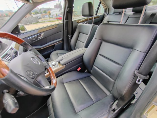 Used 2010 Mercedes-Benz E 350 Sedan image 31