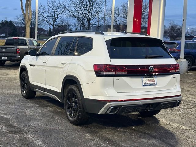 Used 2024 Volkswagen Atlas Peak Edition SE AWD/4WD image 6
