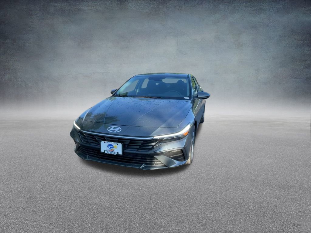 Used 2025 Hyundai Elantra Blue image 7