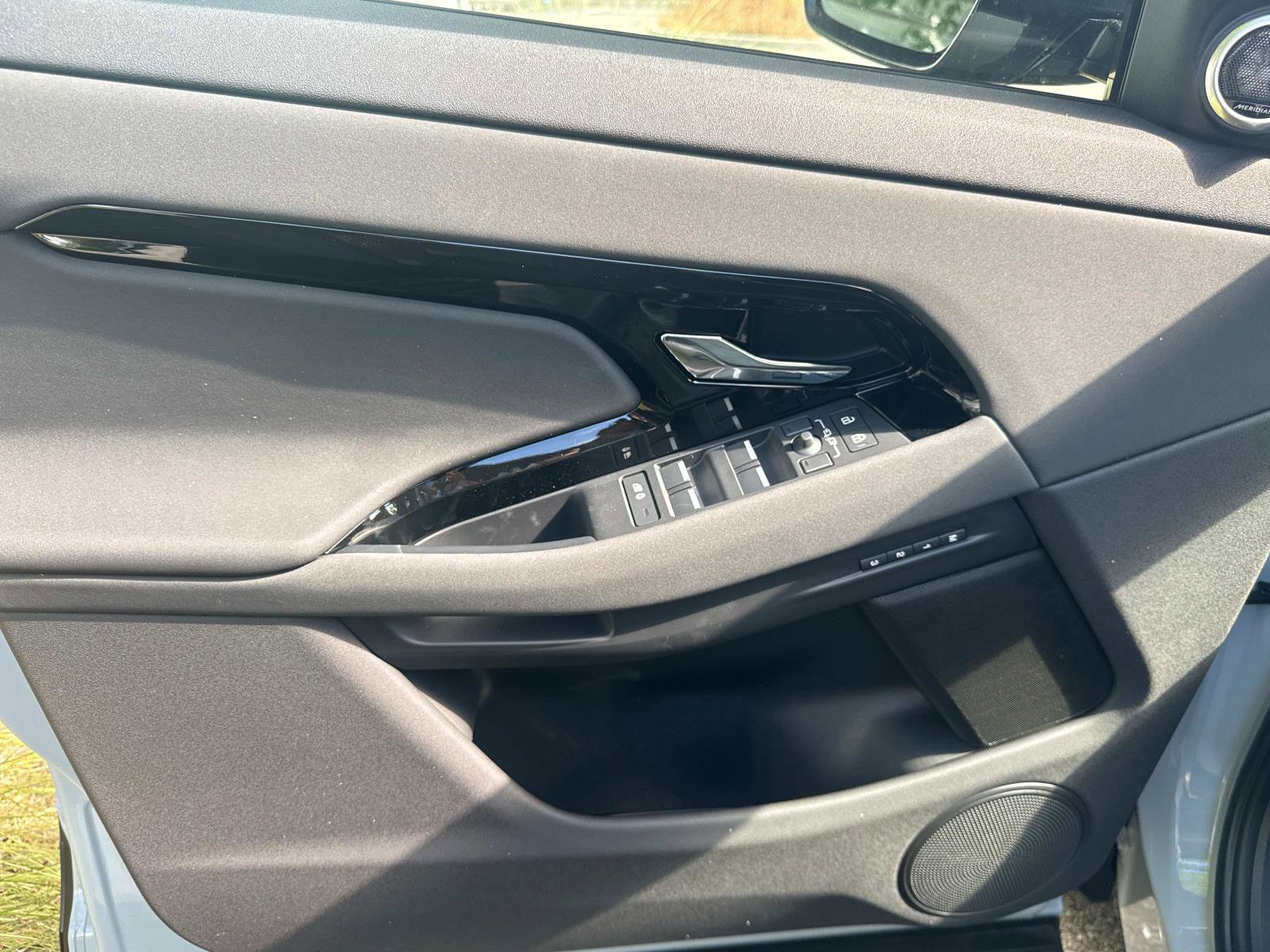 New 2026 Land Rover Range Rover Evoque S image 17