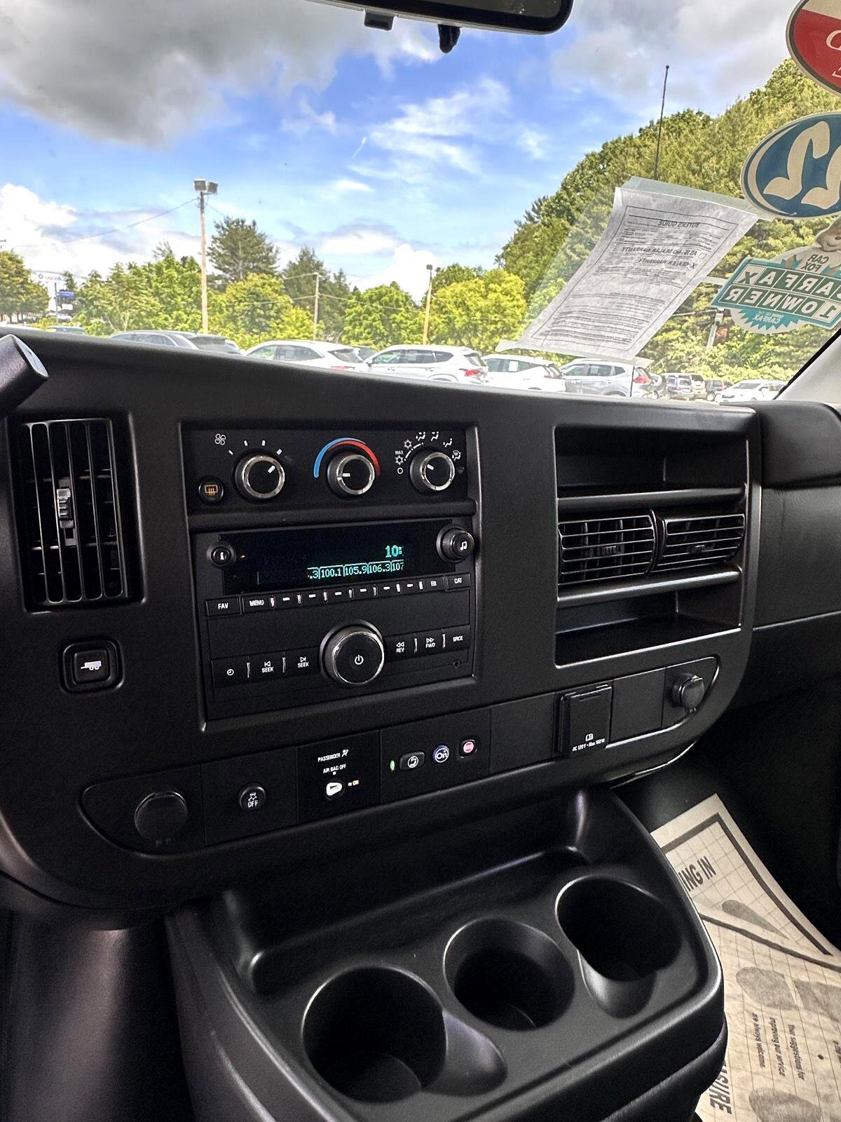 Used 2022 Chevrolet Express 3500 LS image 15