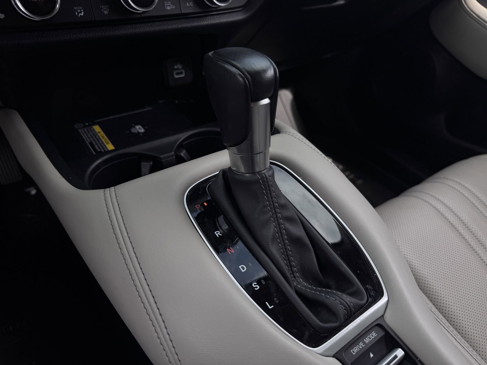 Used 2023 Honda HR-V EX-L image 19