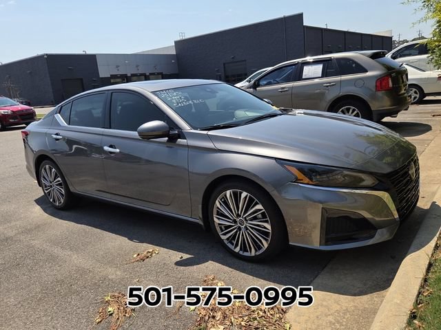 Used 2025 Nissan Altima 2.5 SL FWD image 7