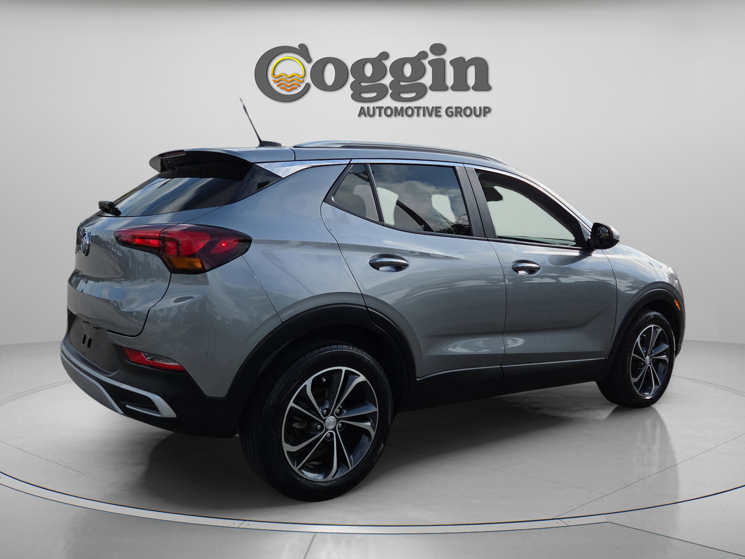 Used 2023 Buick Encore GX Select image 5