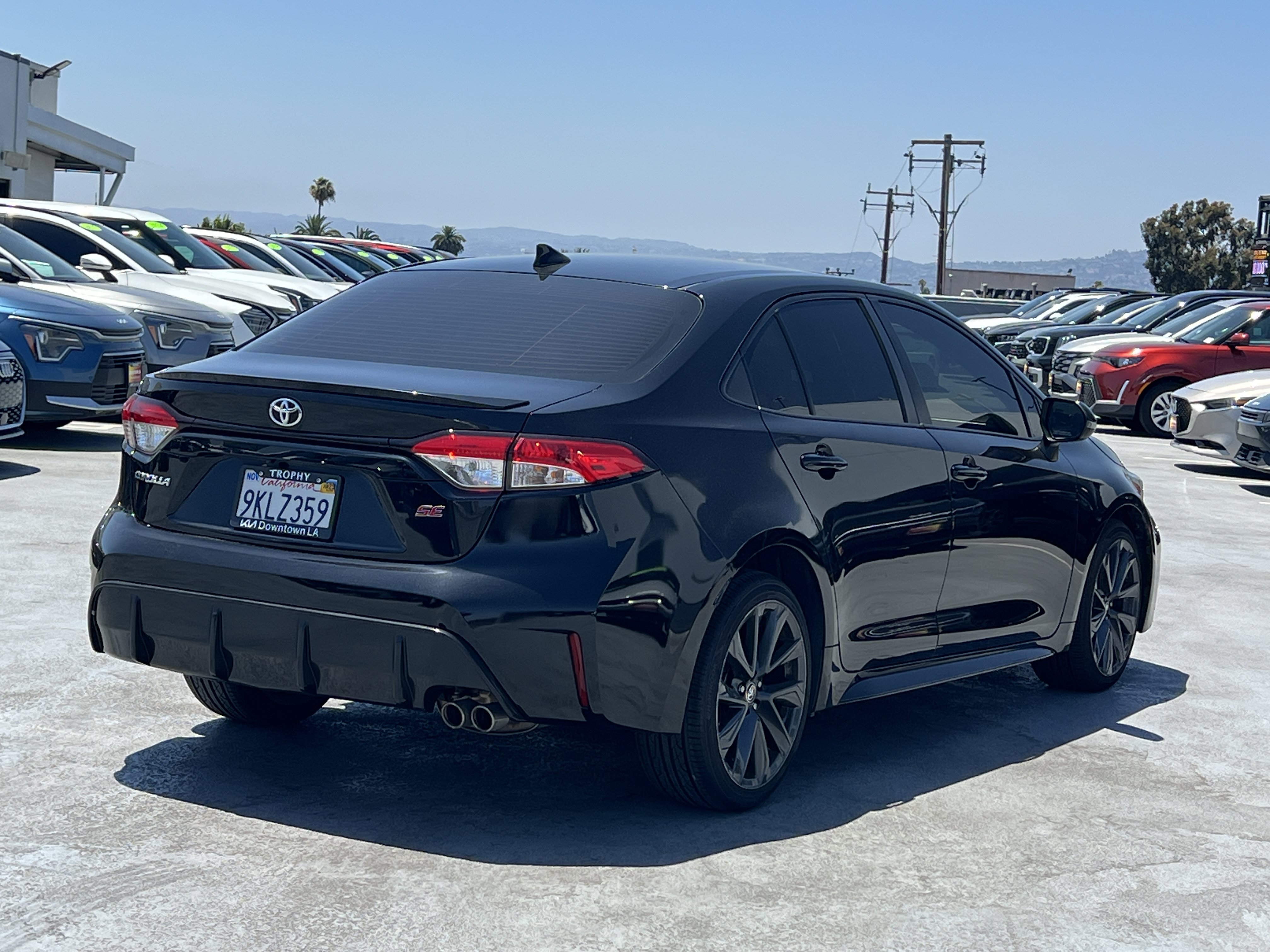 Used 2024 Toyota Corolla SE w/ SE Premium Package FWD image 7