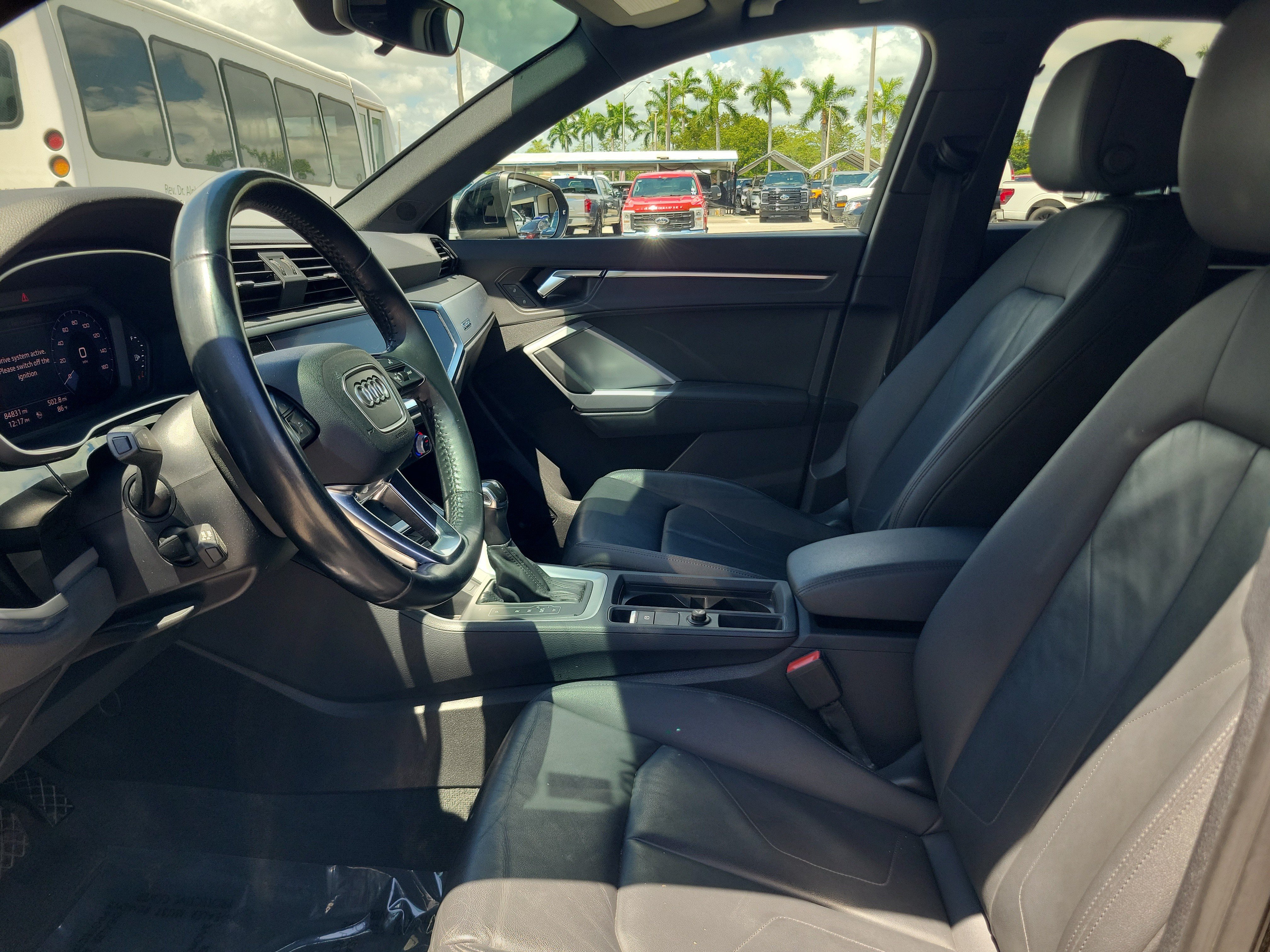 Used 2020 Audi Q3 2.0T Premium w/ Convenience Package AWD/4WD image 11