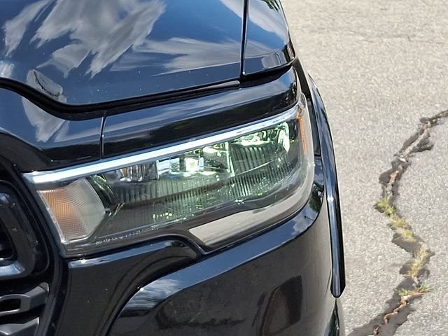 Used 2025 RAM 1500 Big Horn AWD/4WD image 9
