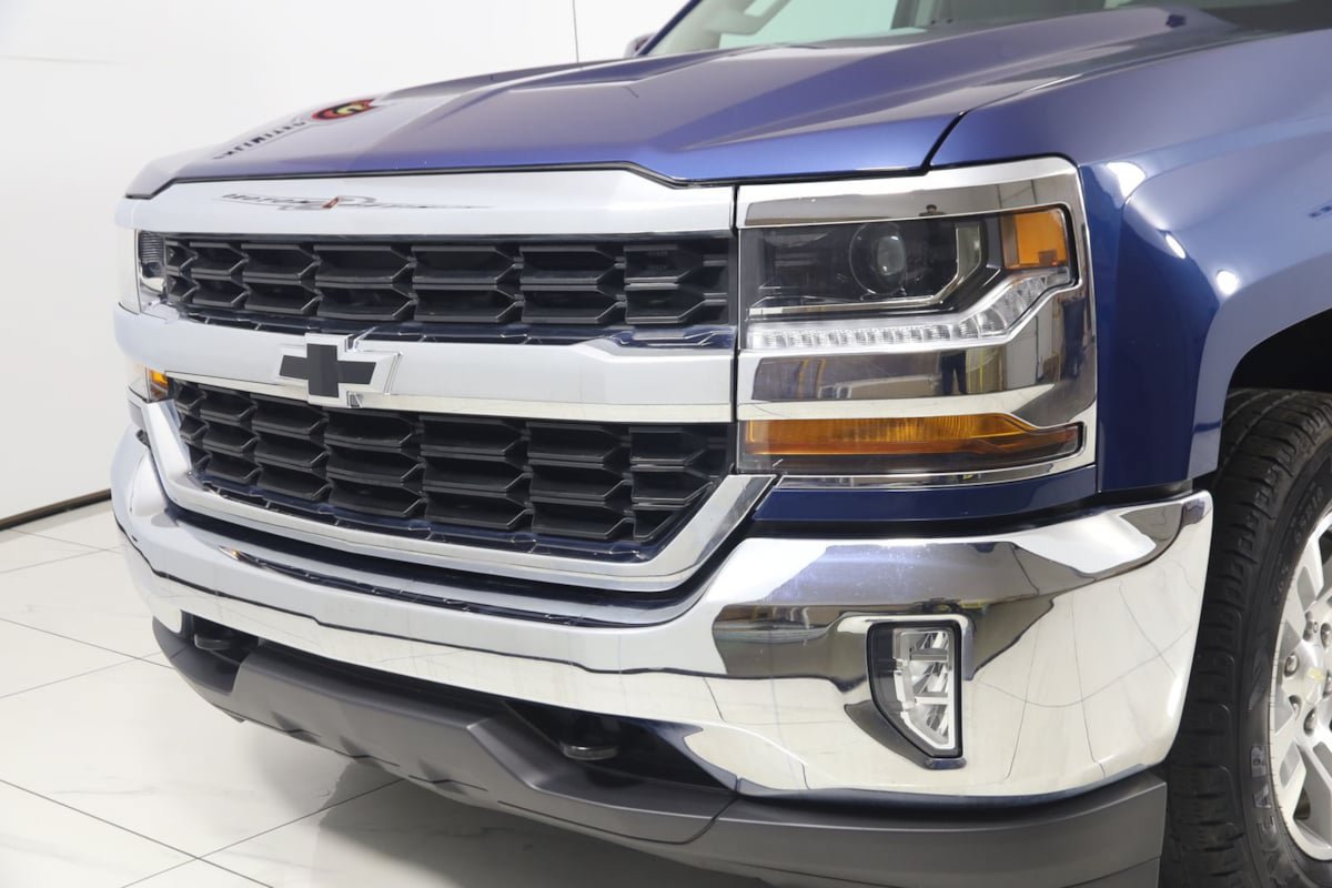Used 2019 Chevrolet Silverado 1500 LT w/ All Star Edition AWD/4WD image 43