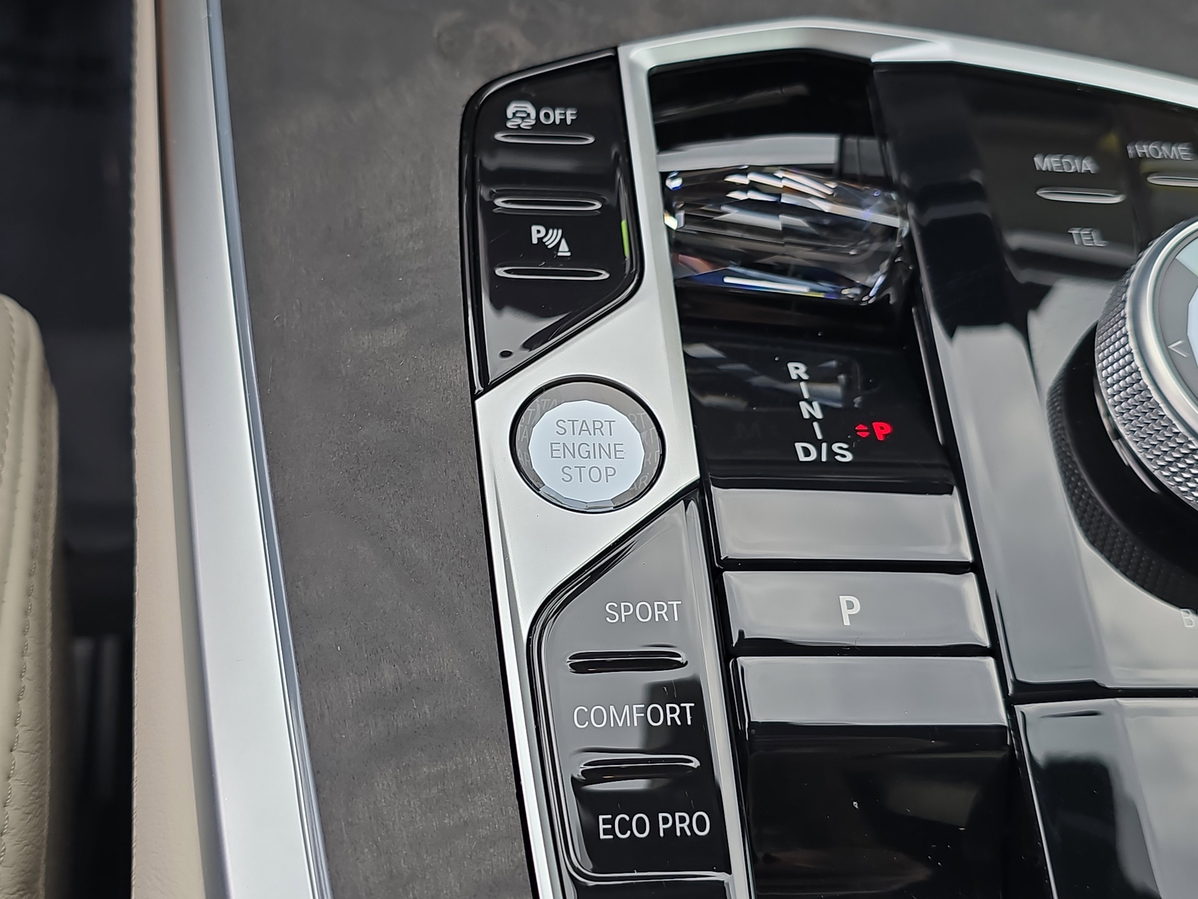 New 2026 BMW X7 M60i image 30