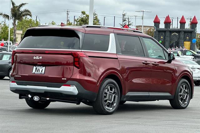 New 2025 Kia Carnival EX image 4