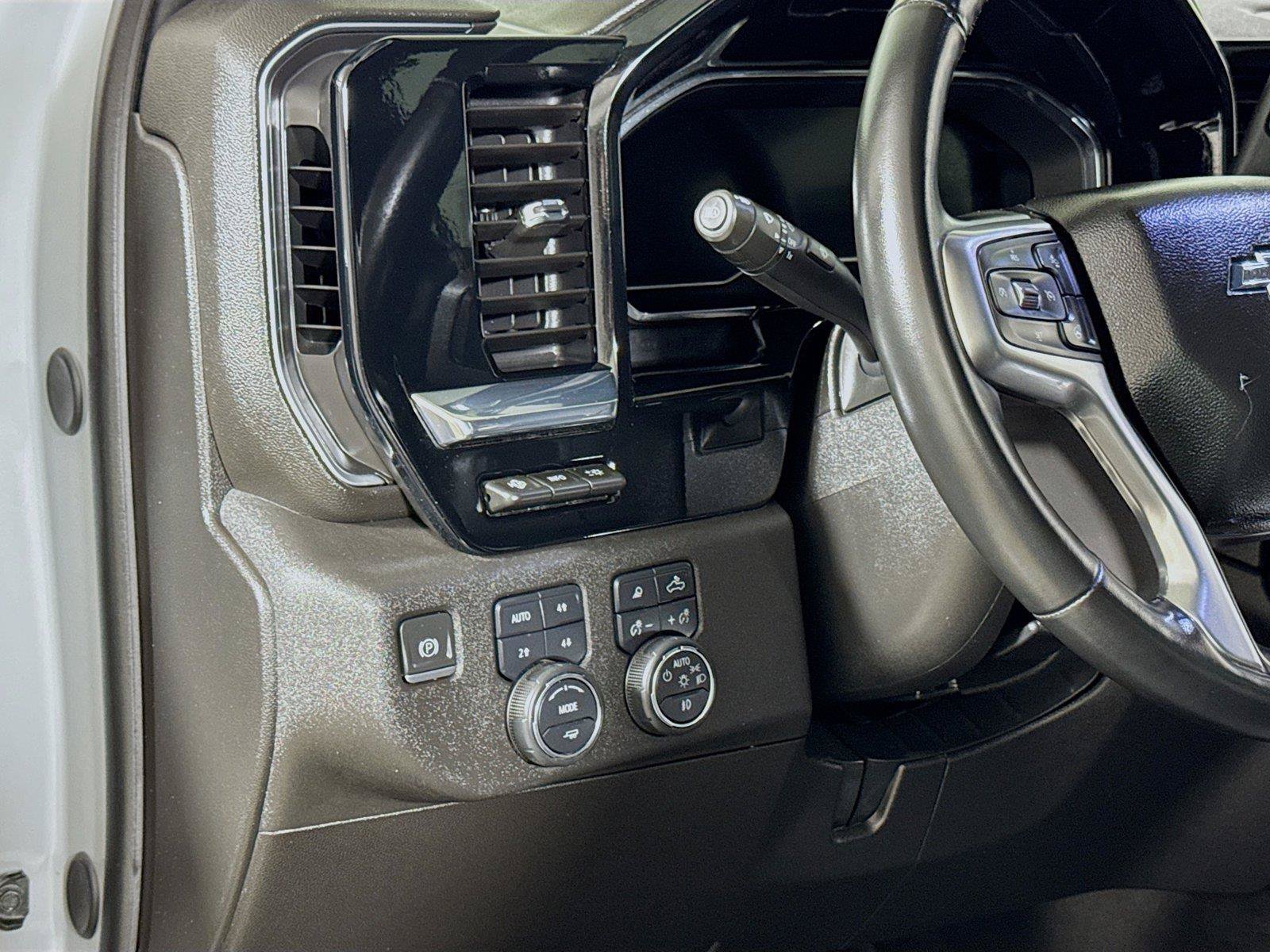 Used 2024 Chevrolet Silverado 2500 LTZ w/ LTZ Plus Package AWD/4WD image 8