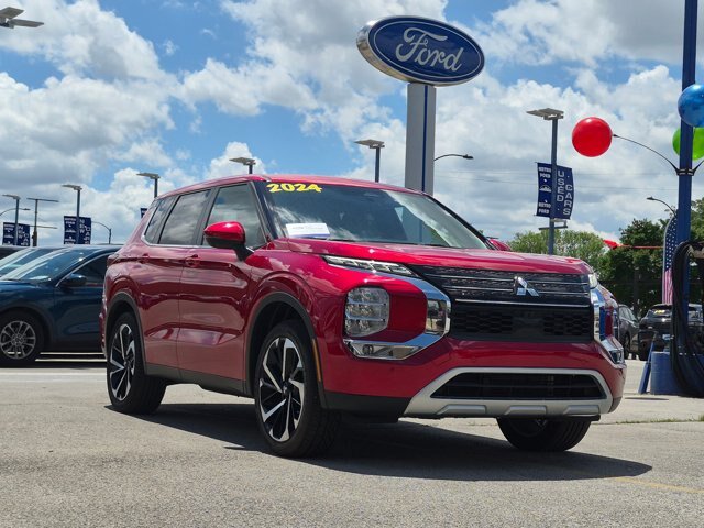 Used 2024 Mitsubishi Outlander SE FWD image 2