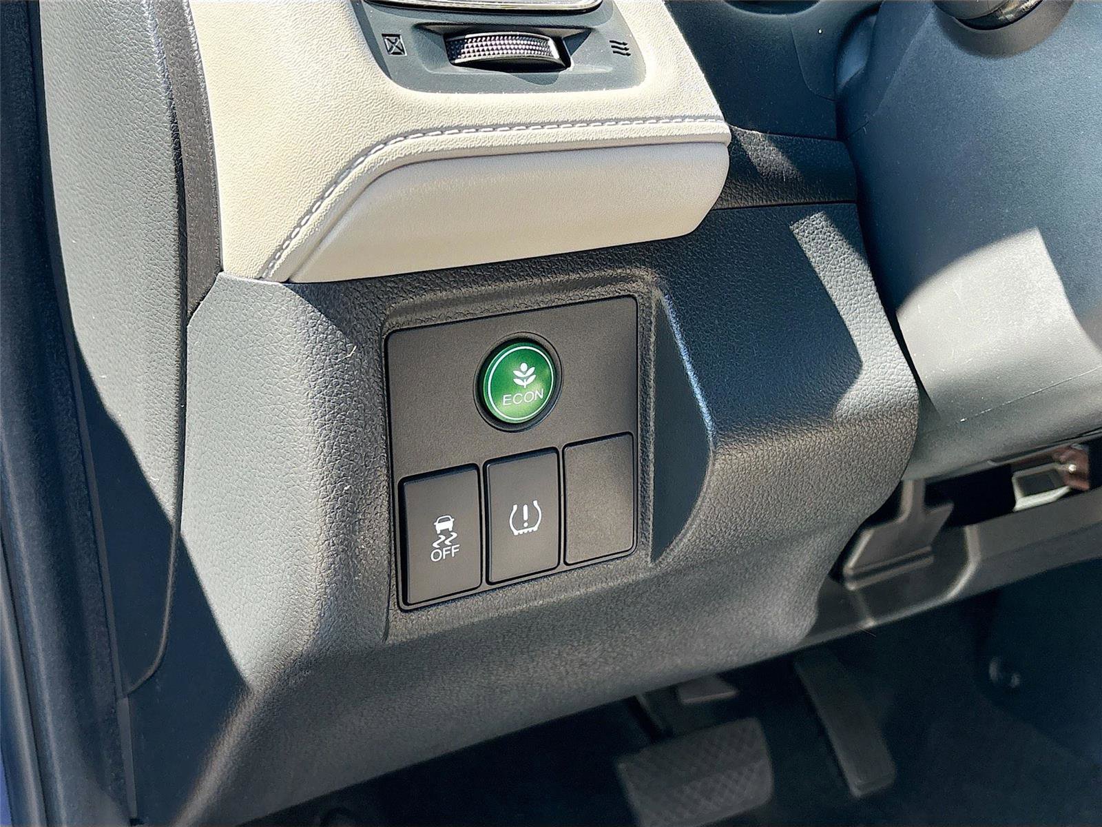 Used 2016 Honda HR-V EX-L image 11