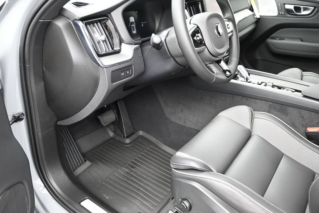 New 2026 Volvo XC60 T8 Polestar w/ Protection Package Premier AWD/4WD image 9