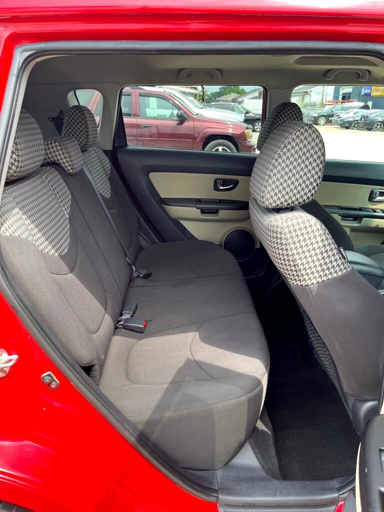 Used 2013 Kia Soul ! image 18