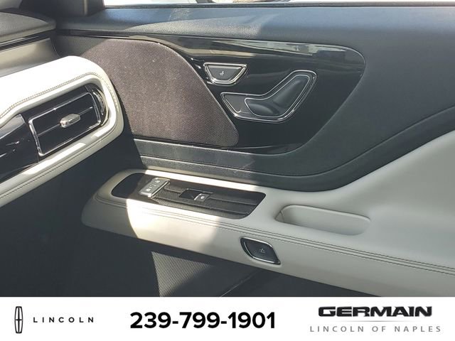 New 2025 Lincoln Aviator 2WD image 26