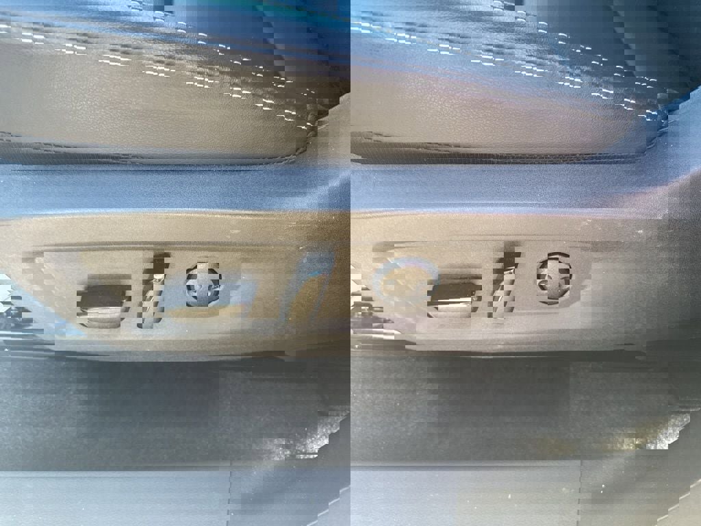 Used 2025 Nissan Murano SV image 18