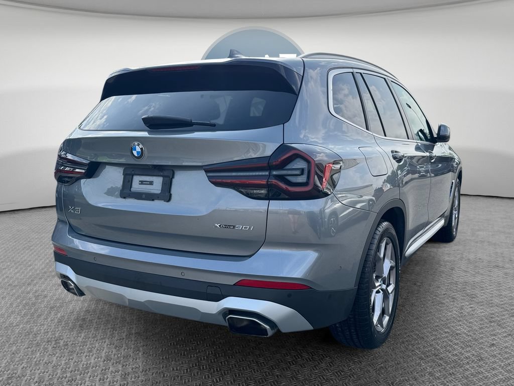 Used 2024 BMW X3 xDrive30i w/ Premium Package AWD/4WD image 3