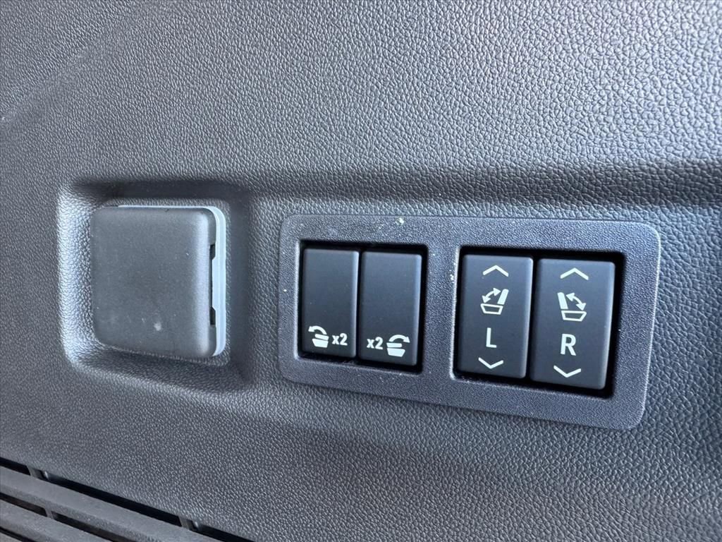 New 2026 Chevrolet Tahoe High Country w/ Sun And Tow Package image 8