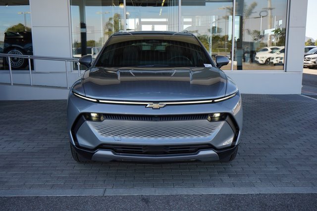 New 2025 Chevrolet Equinox EV LT image 3