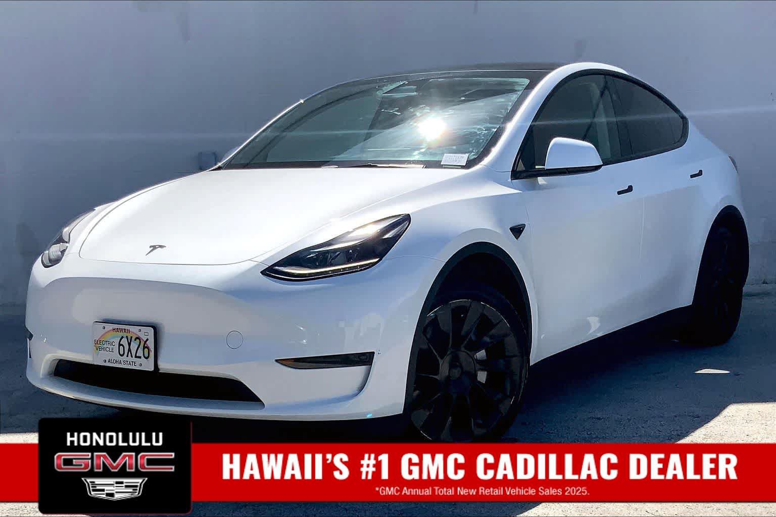 Used 2025 Tesla Model Y Long Range RWD image 1