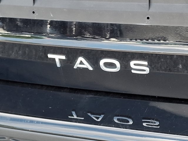 Certified 2023 Volkswagen Taos SE w/ Panoramic Sunroof Package AWD/4WD image 35