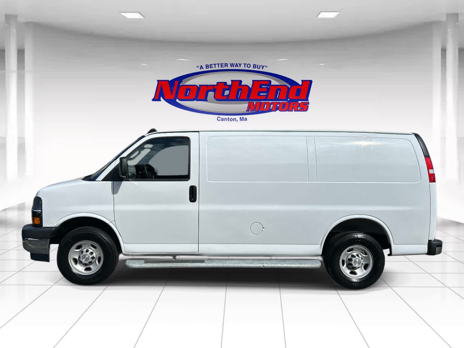 Used 2025 Chevrolet Express 2500 w/ Driver Convenience Package RWD image 6