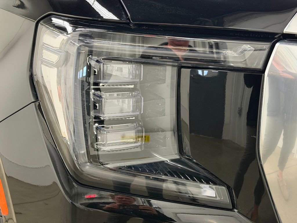 Certified 2024 GMC Yukon Denali image 18