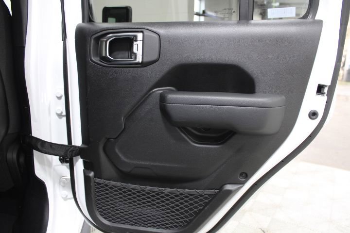 Used 2025 Jeep Wrangler Unlimited Rubicon image 26