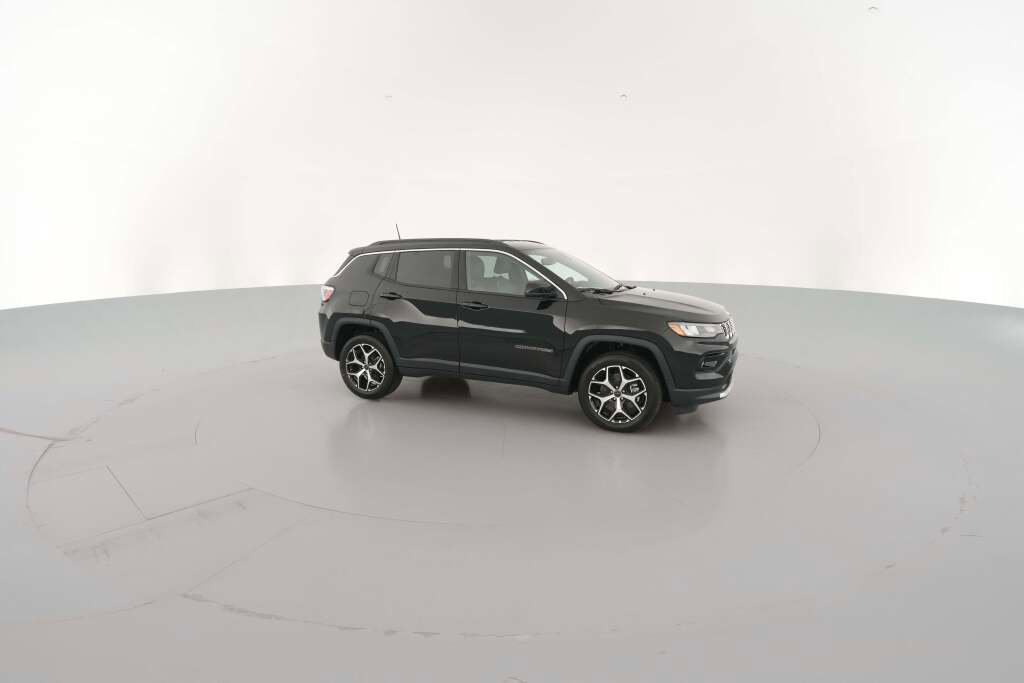New 2026 Jeep Compass Limited image 15
