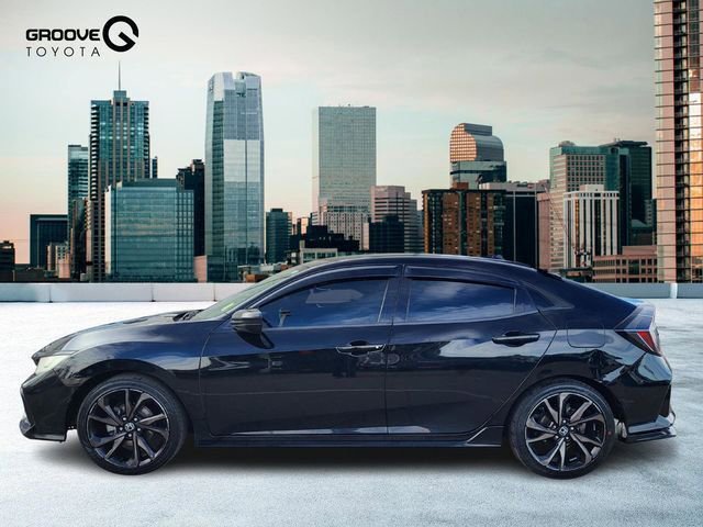 Used 2017 Honda Civic Sport image 2