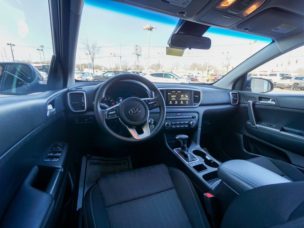 Used 2022 Kia Sportage LX image 10