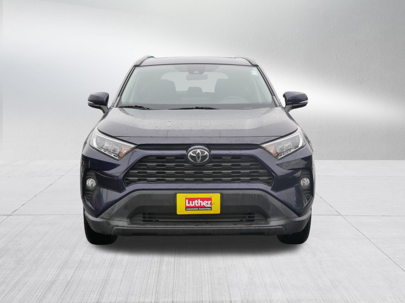 Used 2020 Toyota RAV4 XLE video 2