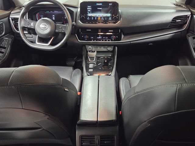 Used 2023 Nissan Rogue Platinum FWD image 8