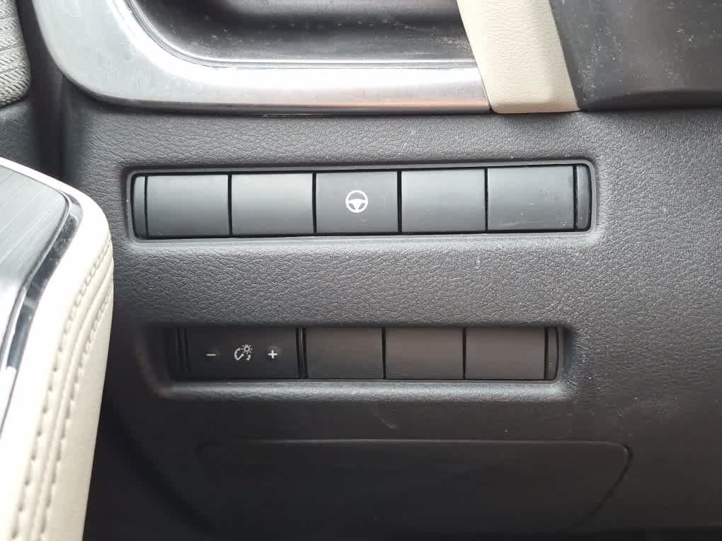 Used 2021 Nissan Rogue SV AWD/4WD image 17