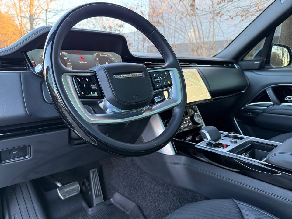 Certified 2023 Land Rover Range Rover SE AWD/4WD image 14