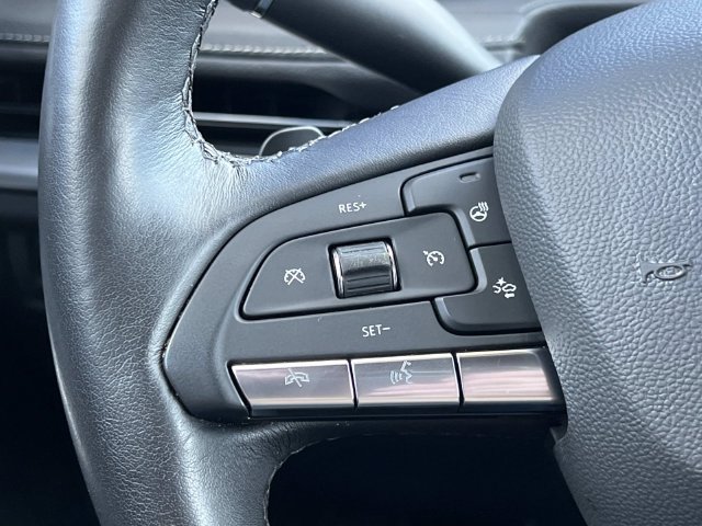 Certified 2025 Cadillac XT4 Premium Luxury AWD/4WD image 29