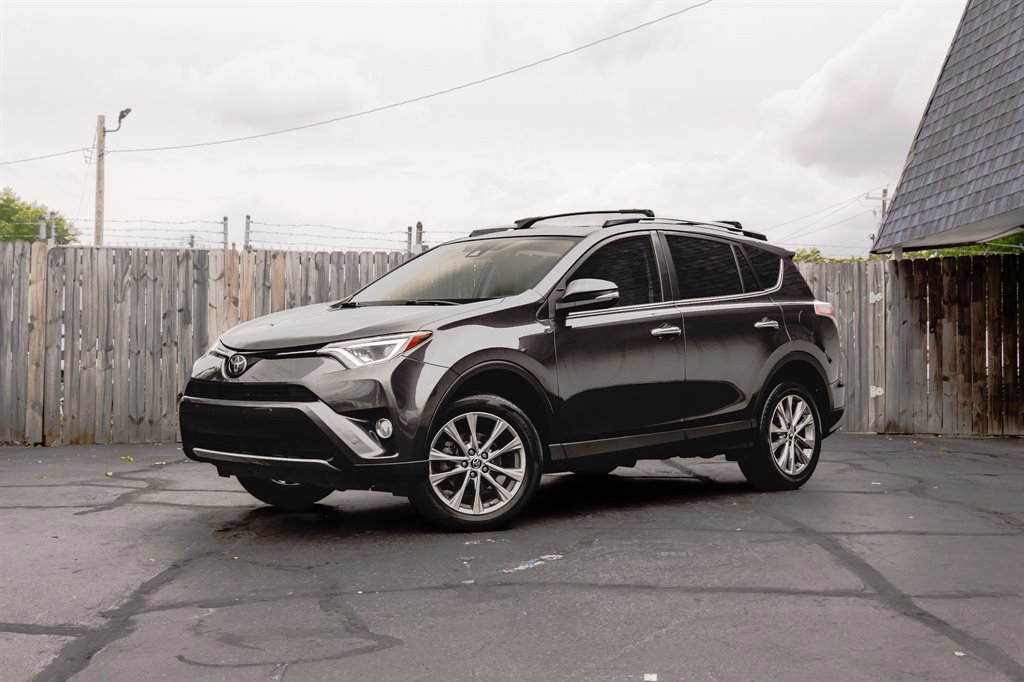 Used 2016 Toyota RAV4 Limited image 15