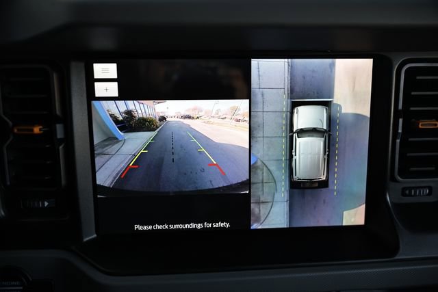 Used 2023 Ford Bronco Badlands image 37