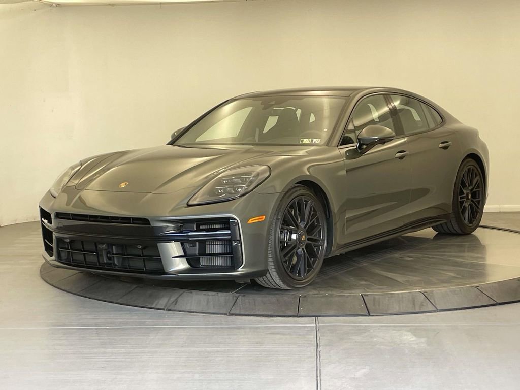 Certified 2025 Porsche Panamera GTS image 1