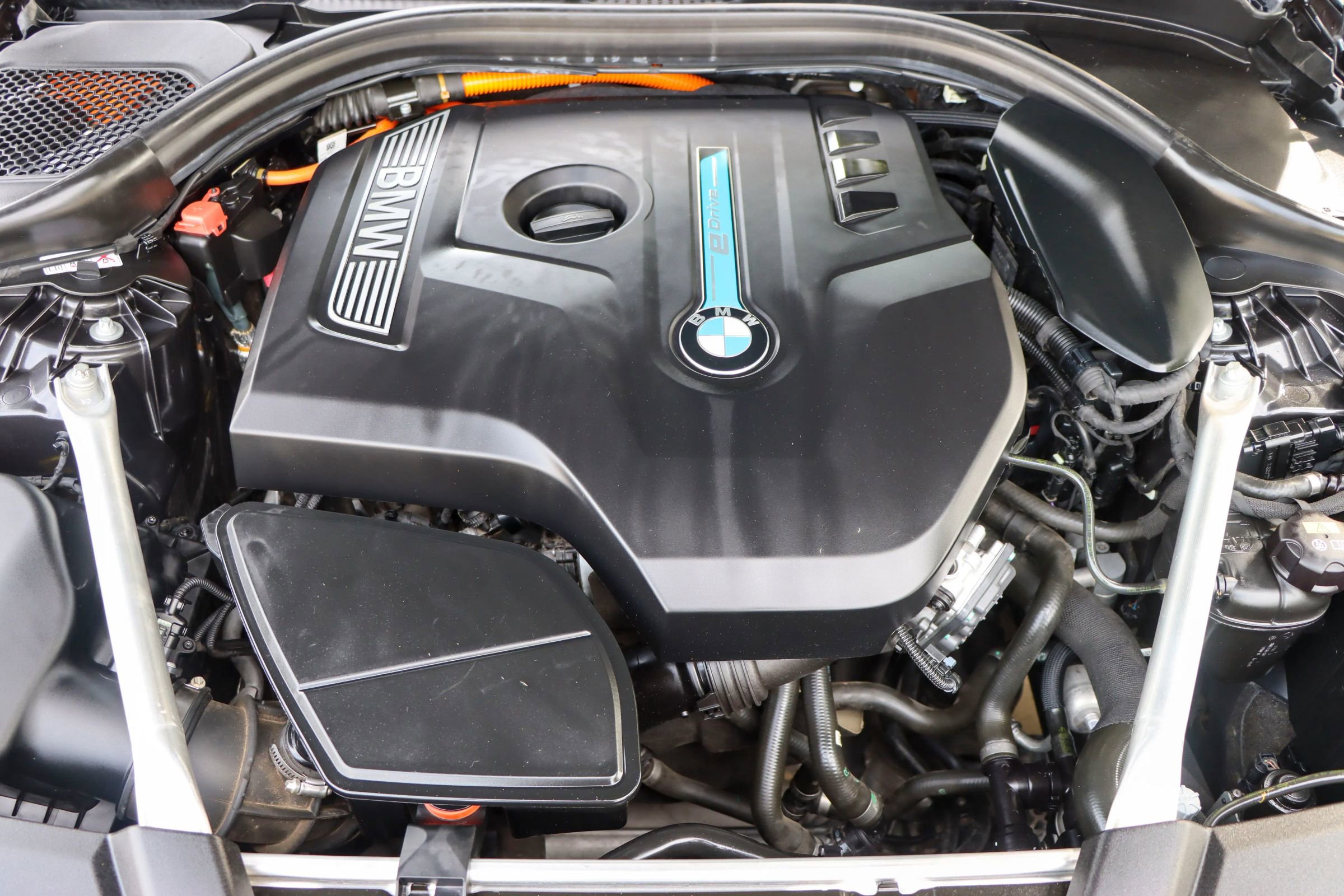 Used 2019 BMW 530e w/ Convenience Package image 43