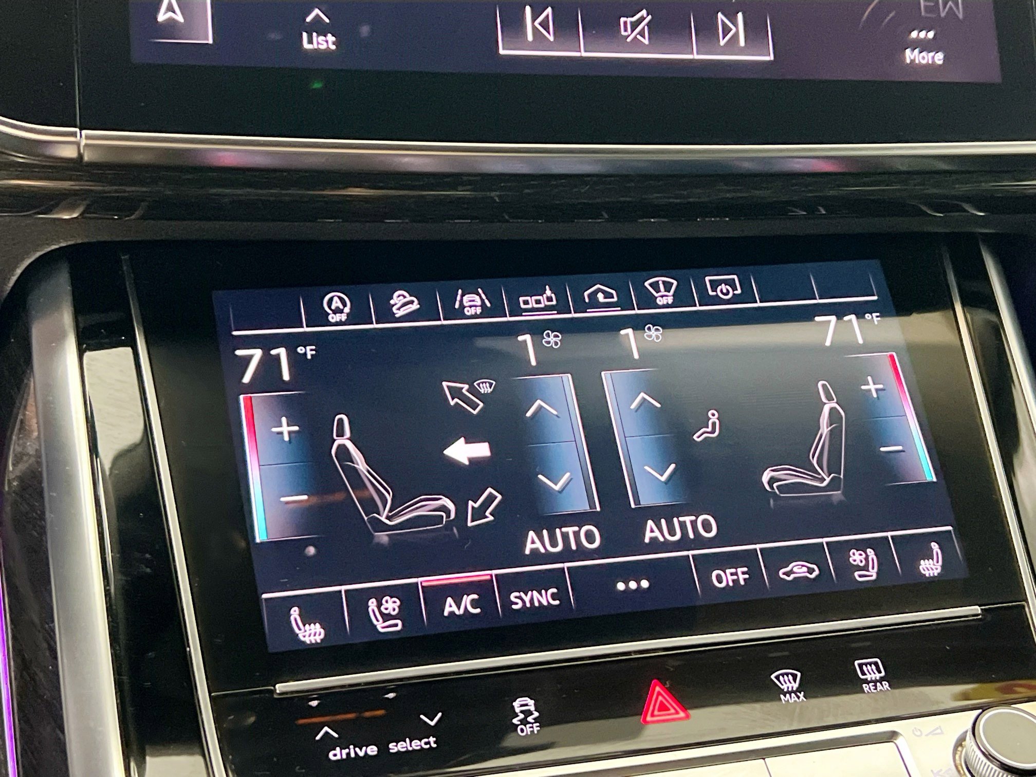 Used 2019 Audi Q8 Prestige w/ Luxury Package image 27