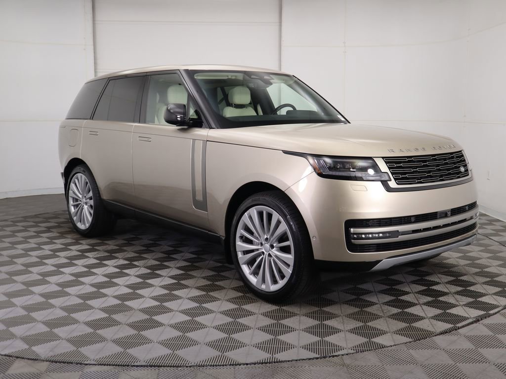New 2025 Land Rover Range Rover SE image 3