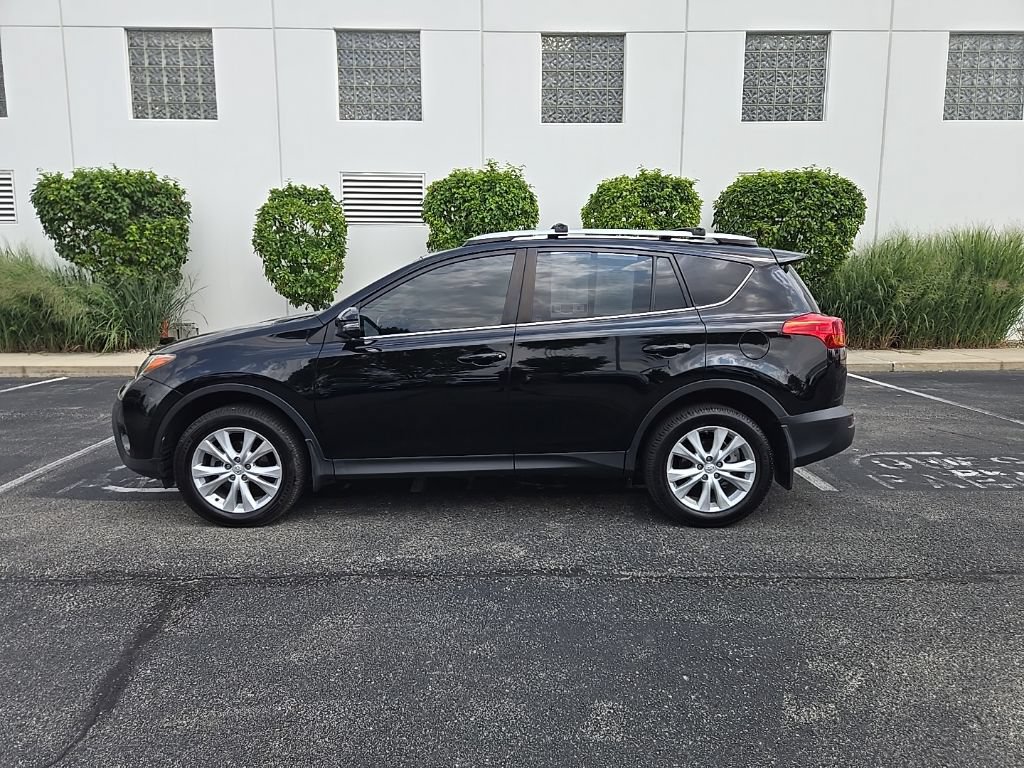Used 2015 Toyota RAV4 Limited AWD/4WD image 5