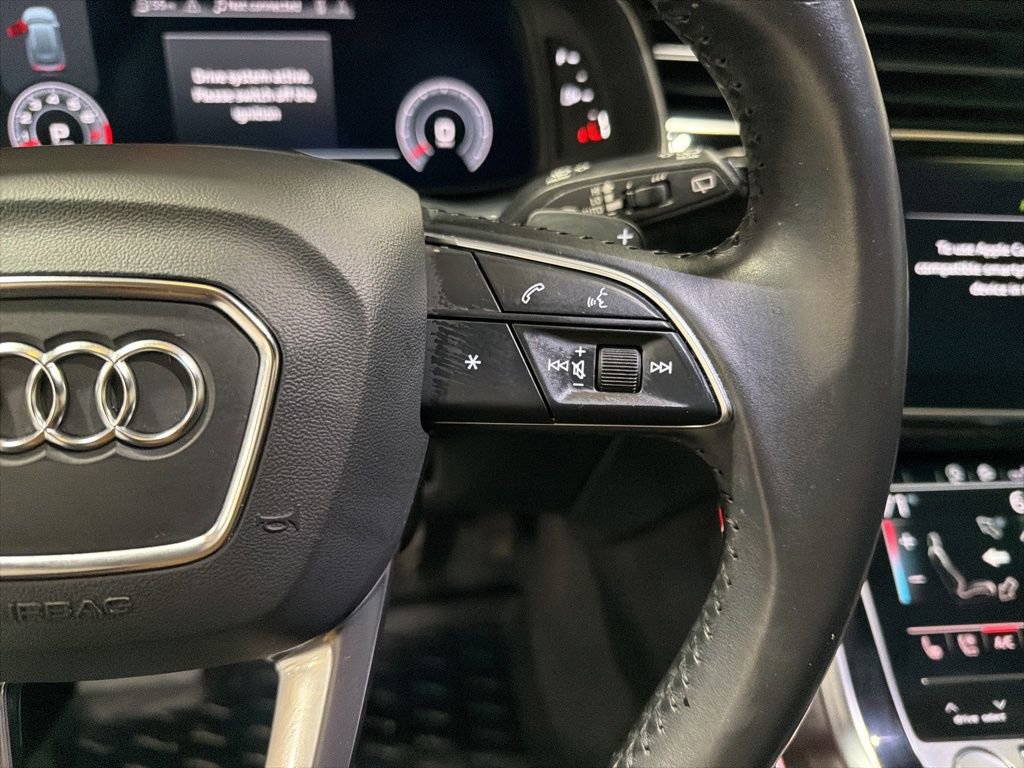Used 2020 Audi Q8 Prestige w/ Prestige Package image 14