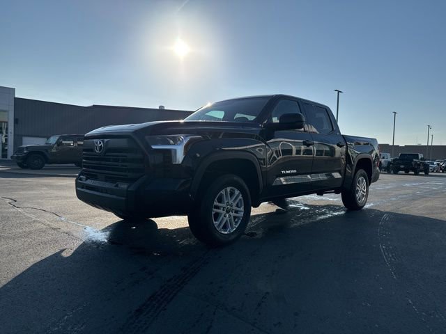 Used 2023 Toyota Tundra SR5 AWD/4WD image 3