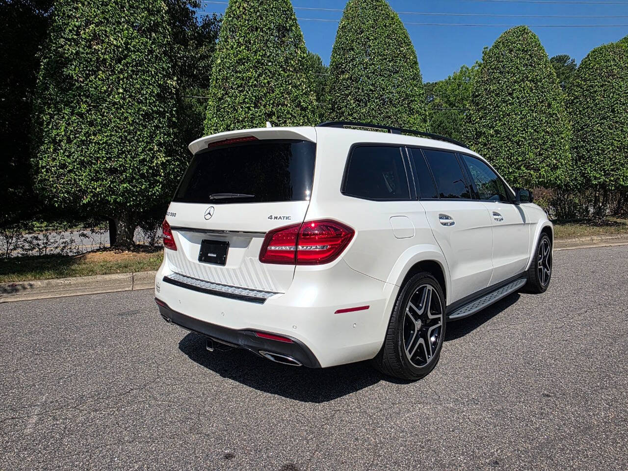 Used 2017 Mercedes-Benz GLS 550 4MATIC image 5