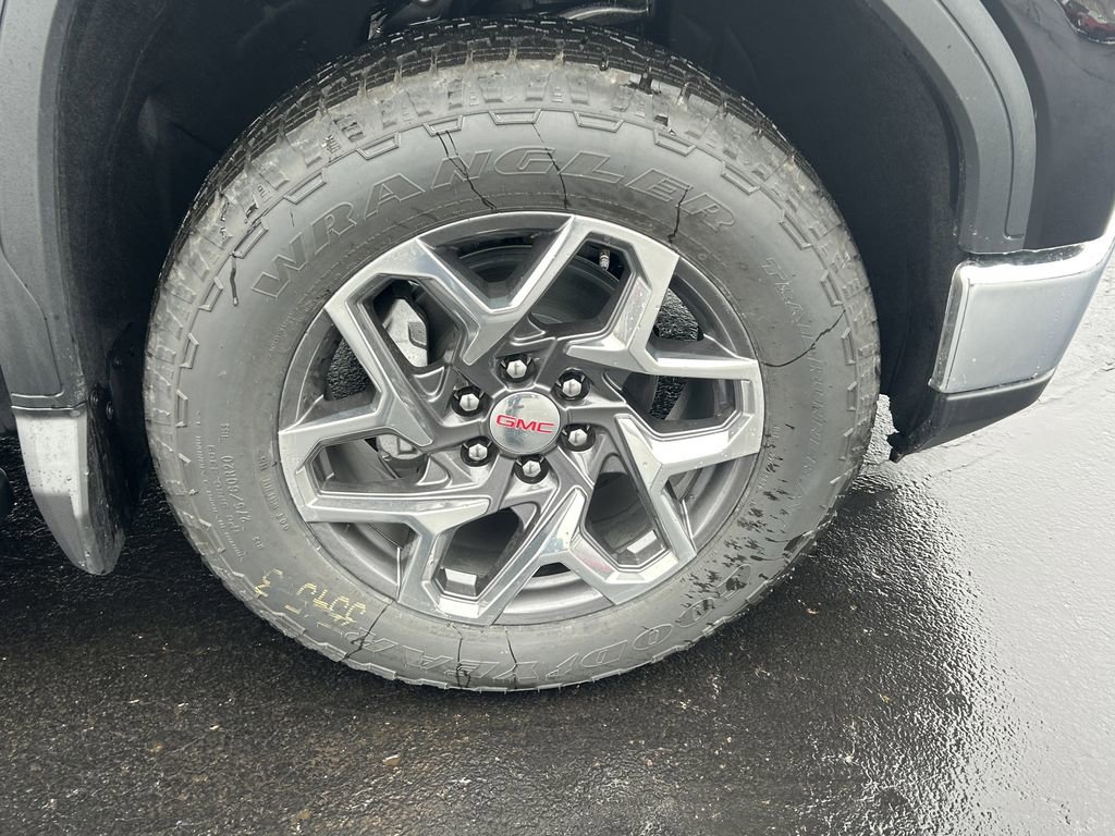 New 2026 GMC Sierra 1500 SLT w/ SLT Premium Package image 18