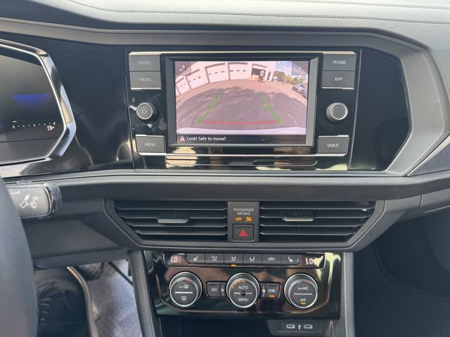 Used 2023 Volkswagen Jetta SE w/ Black Wheel Package FWD image 18