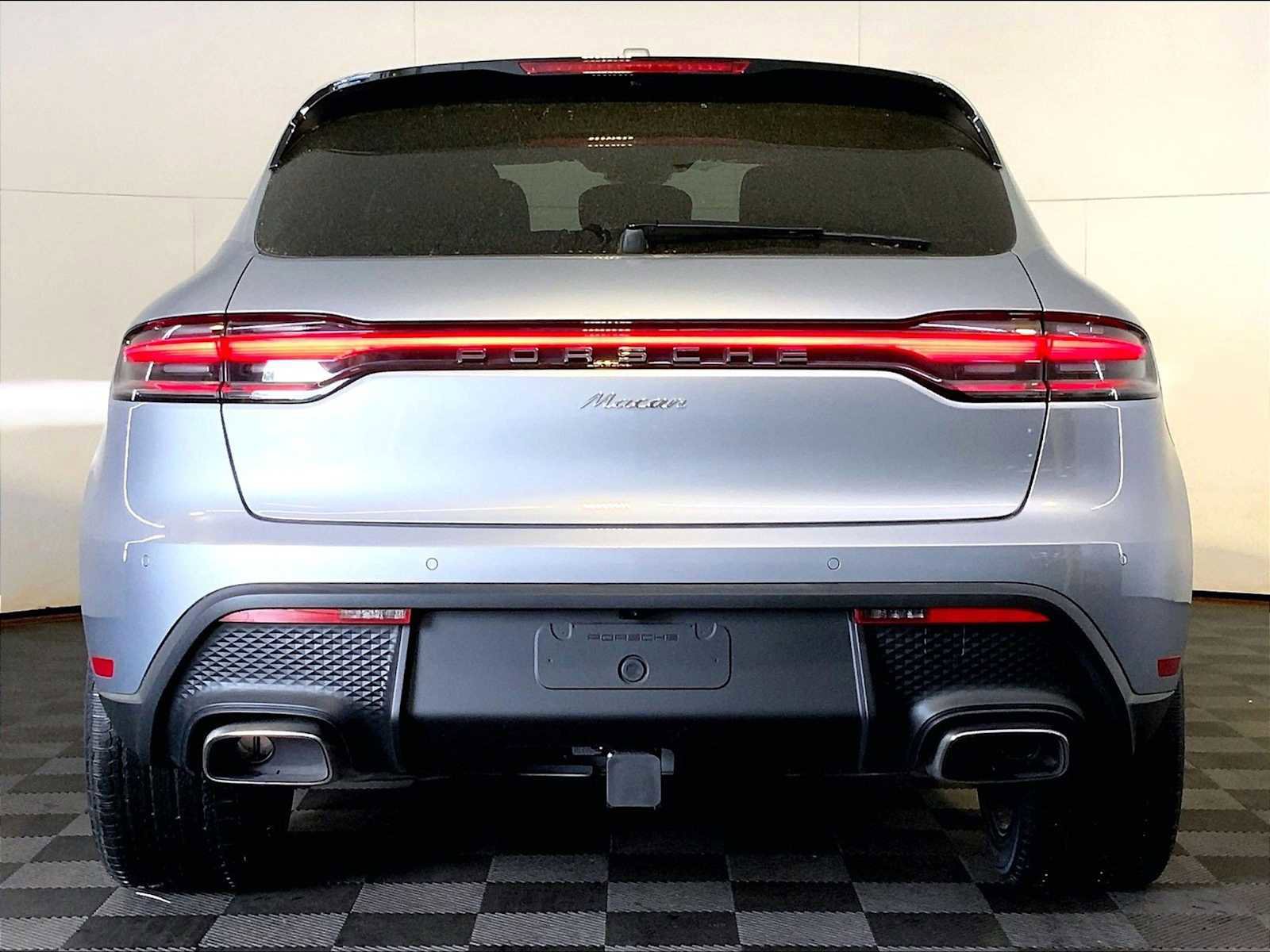 New 2025 Porsche Macan image 6